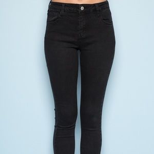 BRAND NEW BRANDY MELVILLE MELANIE JEANS